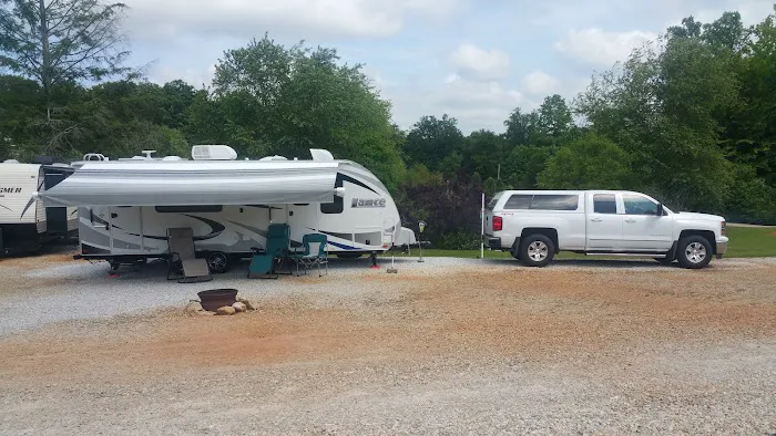 April Valley RV Park Picture 6