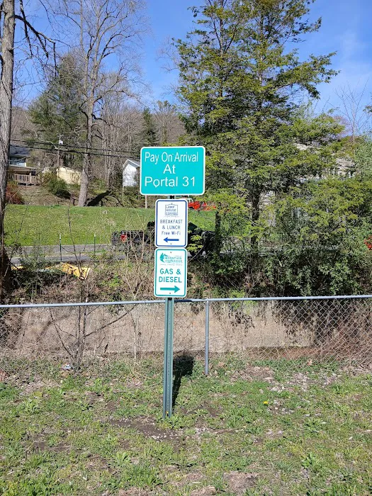 Portal 31 RV Park Picture 9