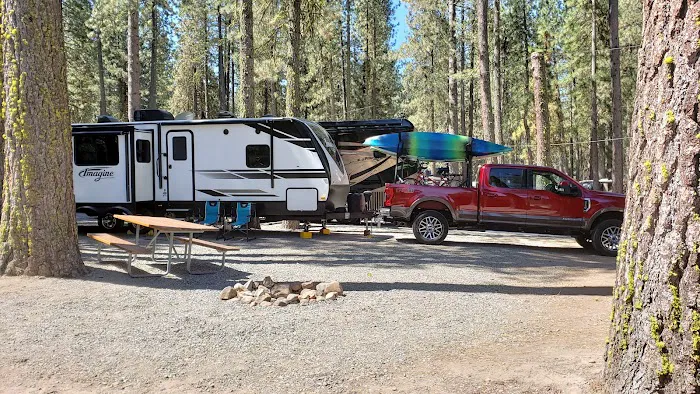 Little Bear RV Park Picture 2