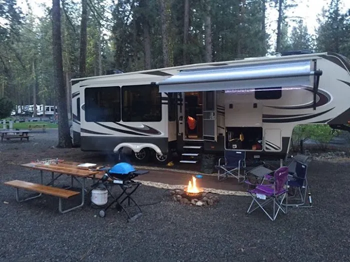 Little Bear RV Park Picture 9