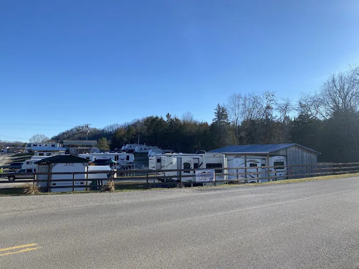 Lone Star RV Park Picture 3