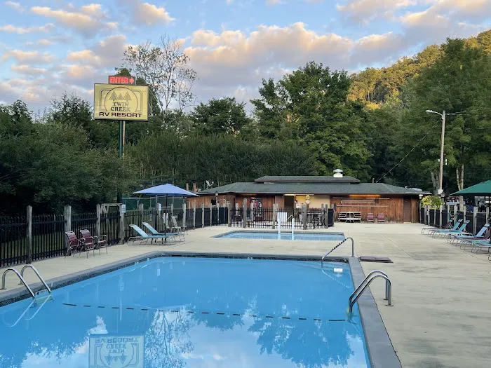 Twin Creek RV Resort Picture 3