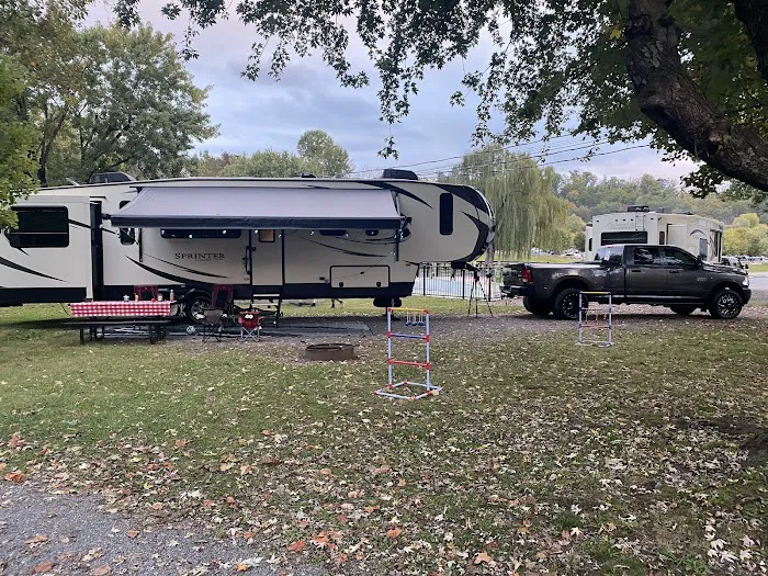 Camp Riverslanding Picture 9