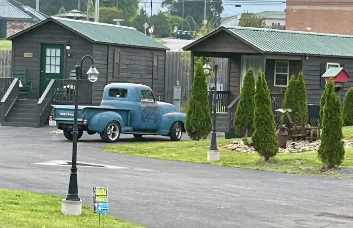Buddy Bear in the Smokies RV Campground Picture 9