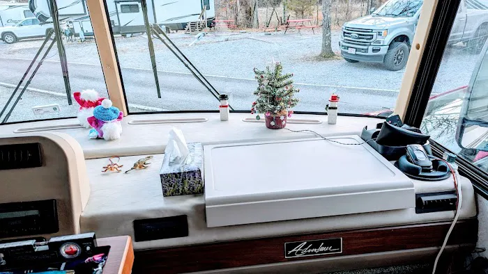 King's Holly Haven RV Park Picture 7