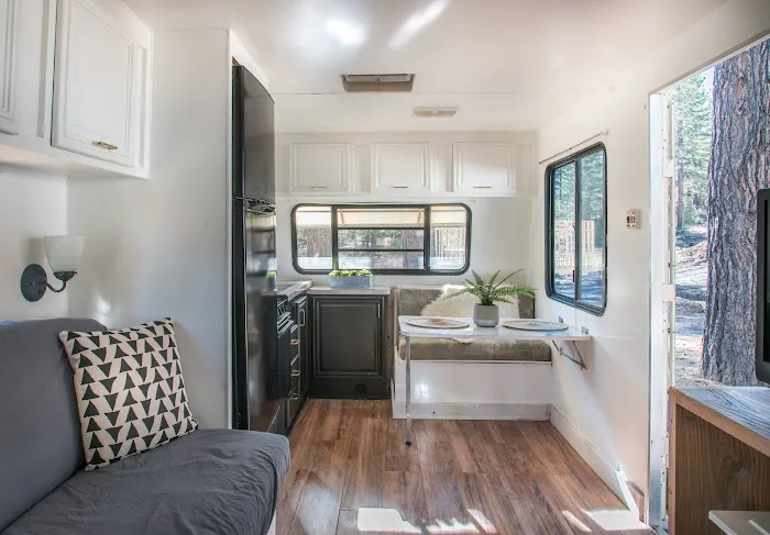 Dream Catcher RV Park & Campground Picture 5