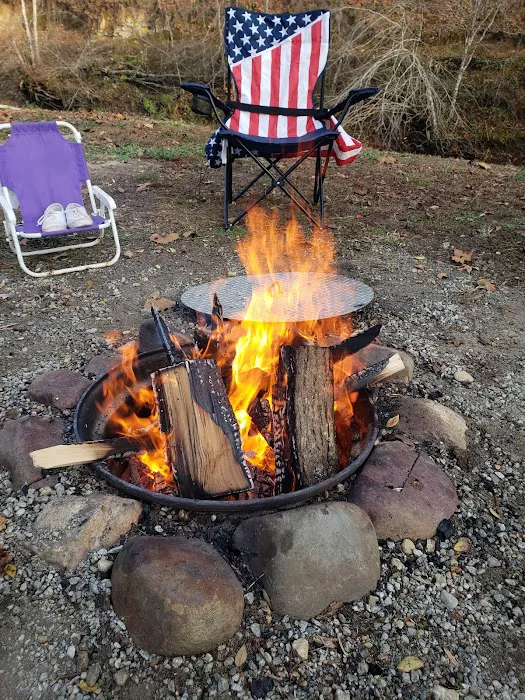 Eastatoee River RV Park Picture 2