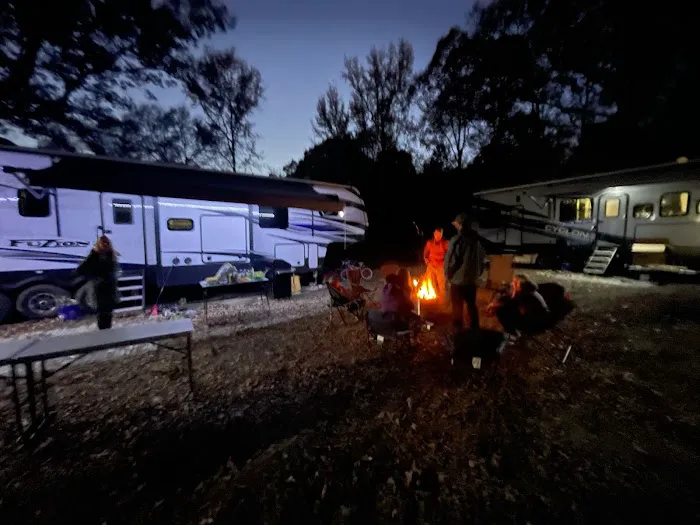 Eden Farm RV Park Picture 1