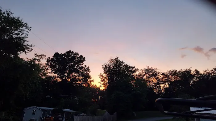 98 Saints Place Picture 5