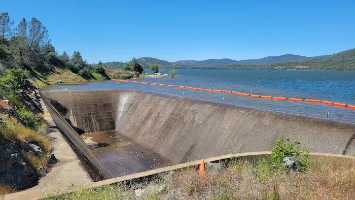 Collins Lake Picture 8