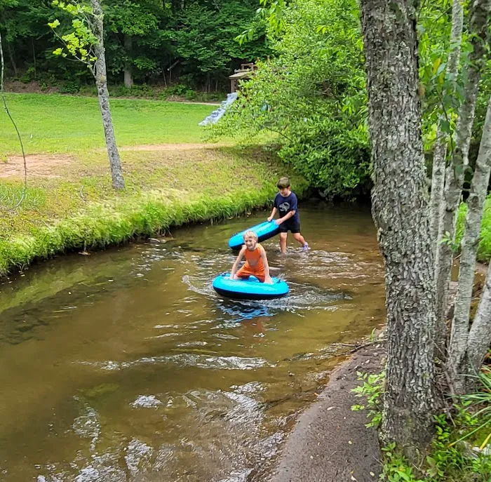 Blue Ridge Falls Rv Resort (Formerly Riverbend RV Resort Picture 3