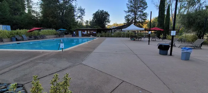 Lake Francis Resort Picture 1