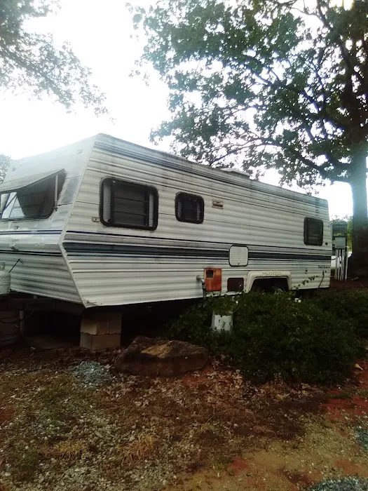 Under The Oaks Campground Picture 1