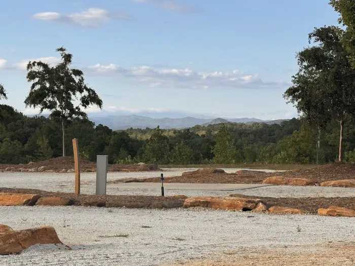 Basecamp Jocassee Picture 5
