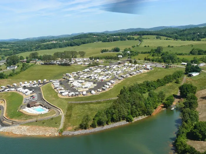 Anchor Down RV Resort Picture 3