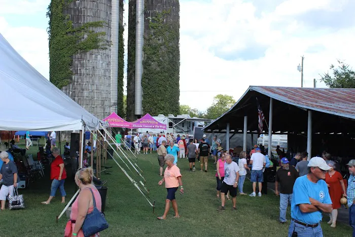 Dumplin Valley Farm RV Park Picture 8