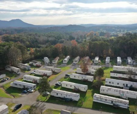 Woodbury Mobile Home Community