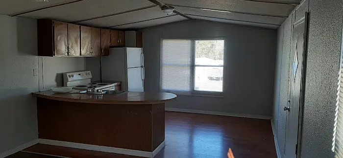 Woodbury Mobile Home Community Picture 4