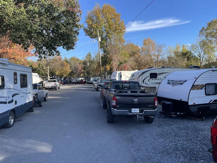 Creekside RV Park Picture 6