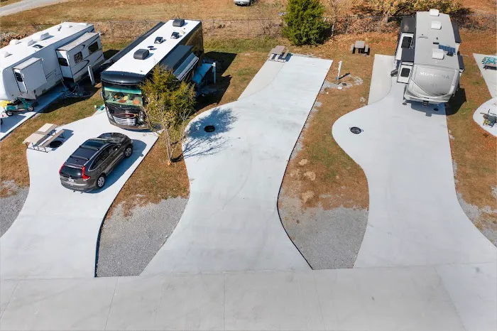 Cove Creek RV Resort Picture 7