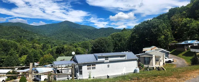 Maggie Valley RV Resort Picture 2