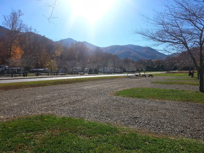 Cross Creek RV Park Picture 5