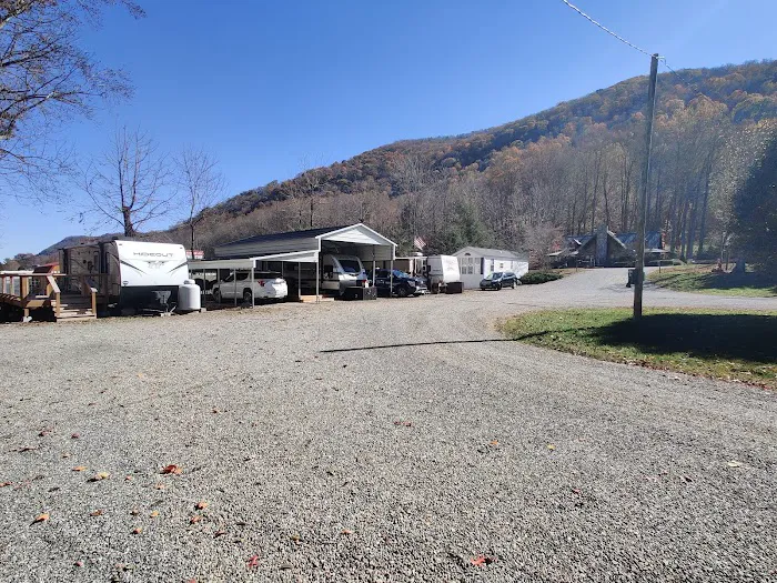 Mountain Retreat RV Park Picture 1