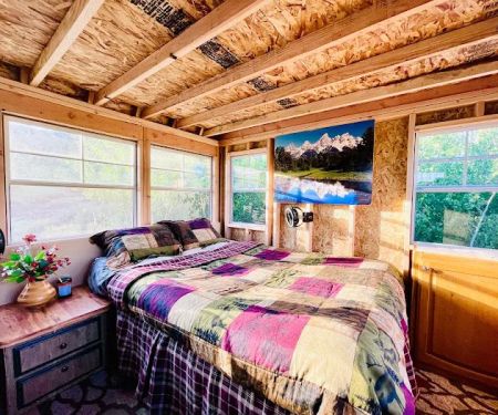 Wildwood Camp Cabin on Fall River