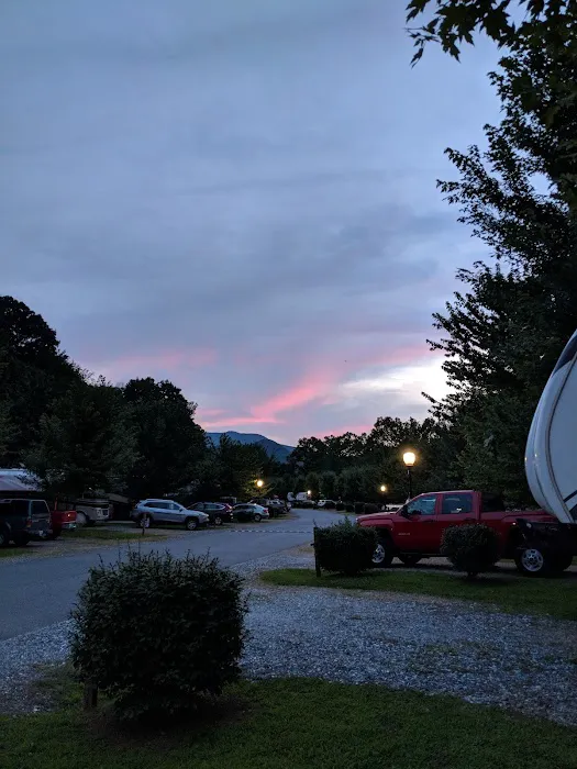 Tuckaseegee RV Resort Picture 2