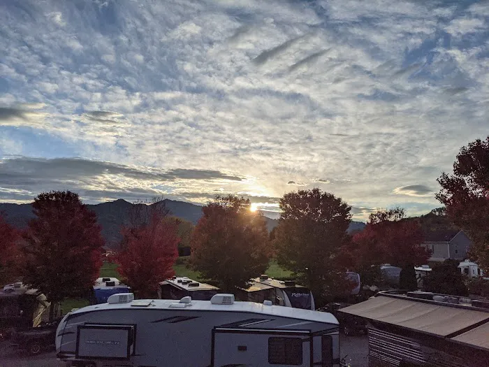 Trails End RV Park Picture 6