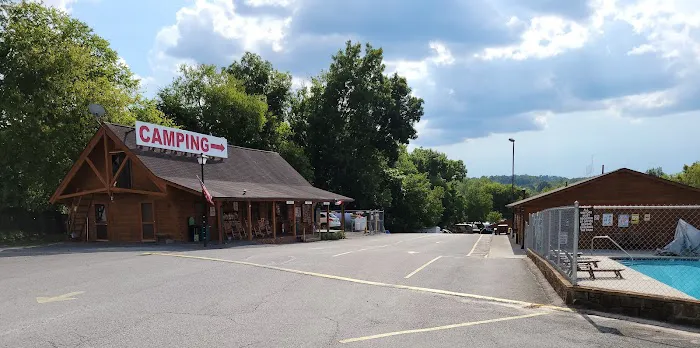 Ripplin Waters RV Park Picture 2