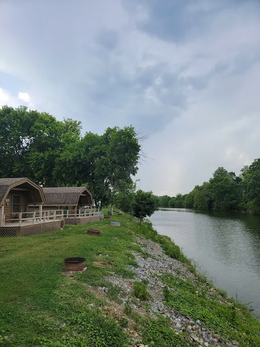 Riverside RV Park & Resort Picture 9