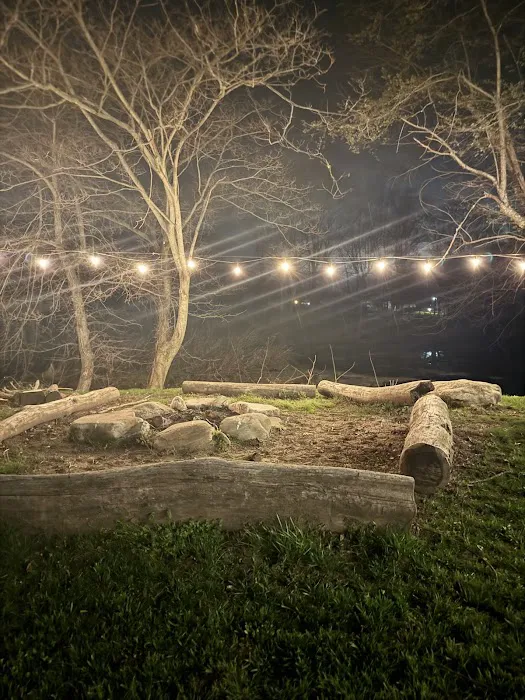 Riverhouse RV Resort Picture 7