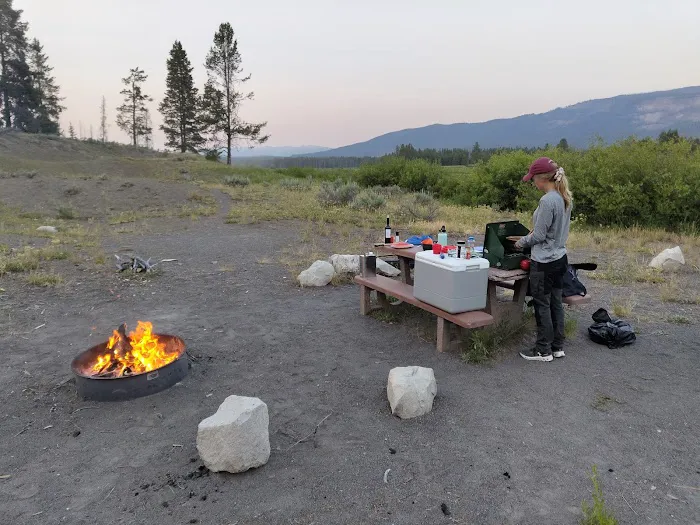 Grassy Lake Road Campsites Picture 7