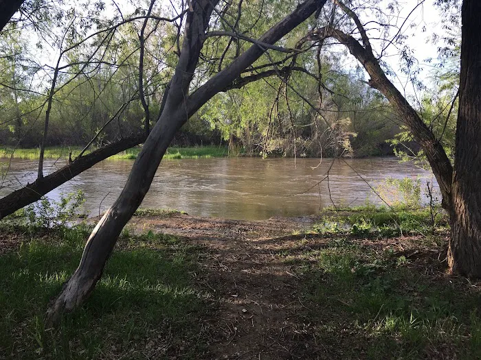 Eagle Park & Campground Picture 5