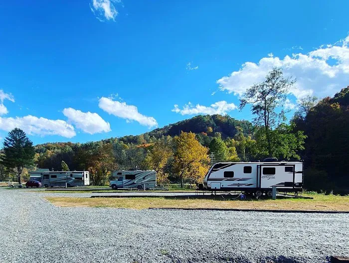 Speckled Trout River Club and RV Park Picture 2