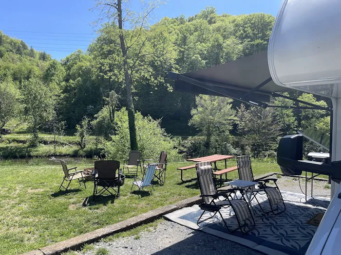 Speckled Trout River Club and RV Park Picture 7