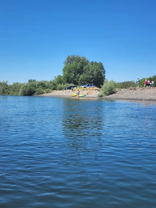 Warm Slough Campsite Picture 4
