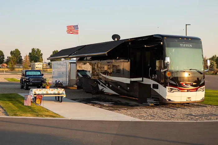 Idaho Sky RV Resort Picture 9