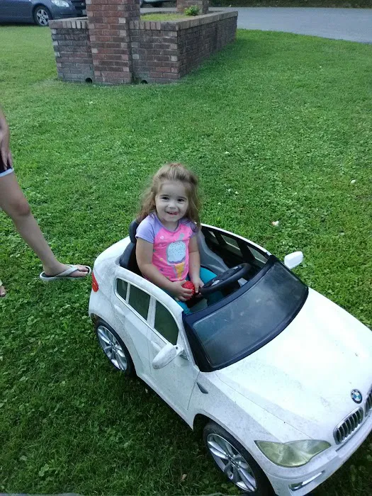 Holiday Acres Trailer Park Picture 8