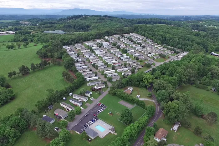 Smoky Ridge Manufactured Home Community Picture 3