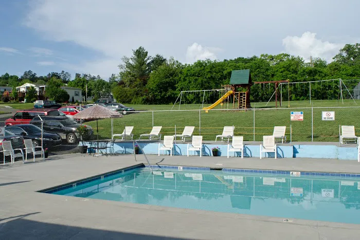 Smoky Ridge Manufactured Home Community Picture 9