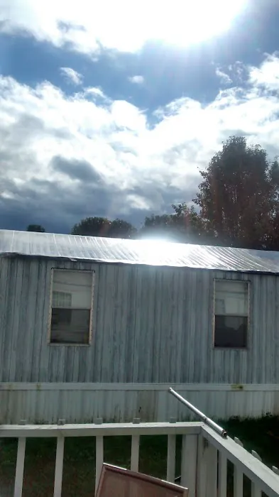 Deerfield Mobile Home Park Picture 5