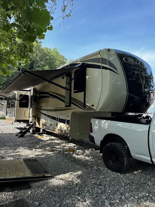 Southern Pines Mobile Home & RV Park Picture 1