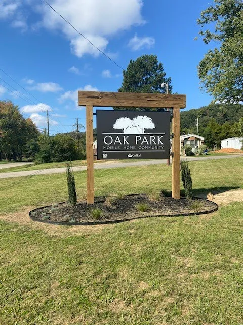 Oak Park MHC Picture 2