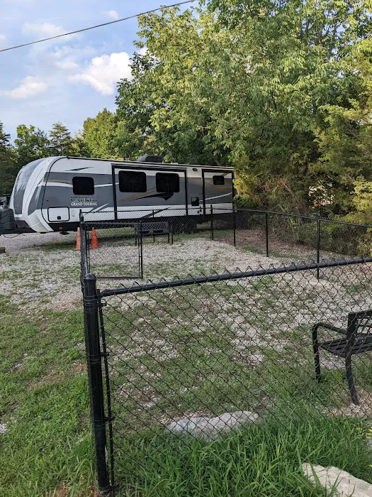 Volunteer Park Family Campground Picture 3