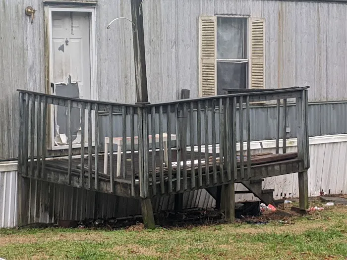 Woodhaven Mobile Home Park Picture 5