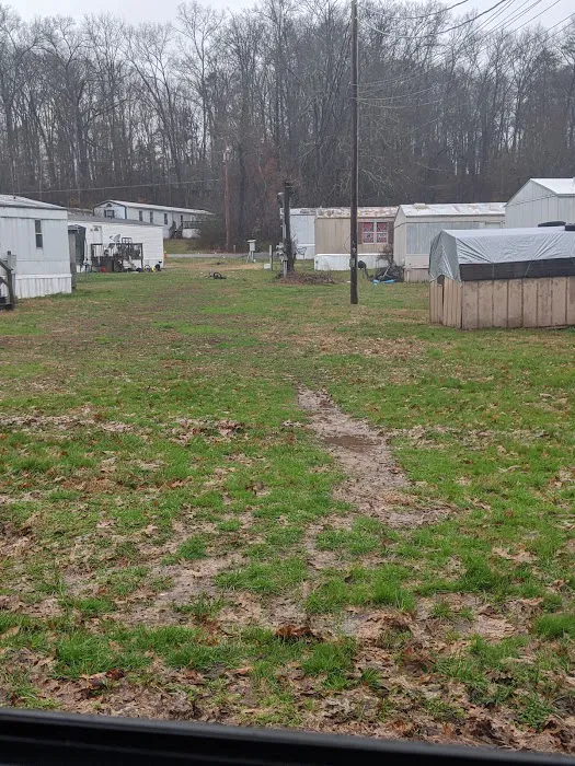 Woodhaven Mobile Home Park Picture 7