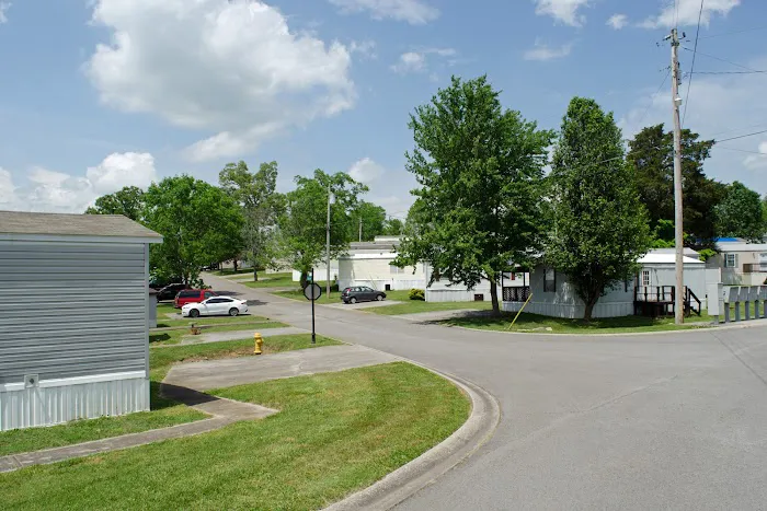 Bloomfield Hills Manufactured Home Community Picture 9