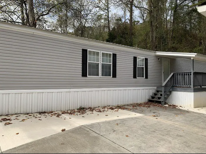 Jamestown Estates Picture 6